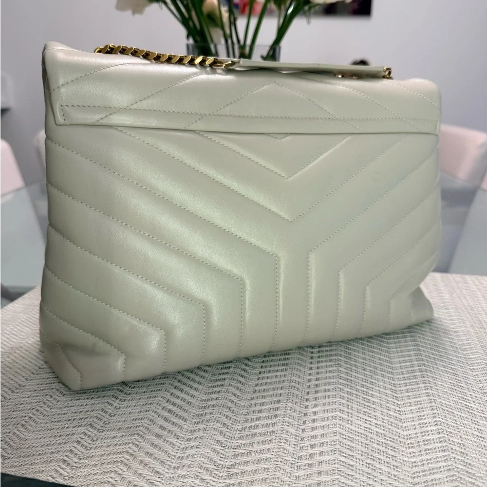 Yves Saint Laurent Ivory Quilted Shoulder Bag - Picture 3 of 6